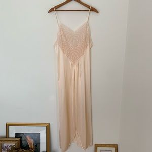 Vtg 70s 80s Pink Nylon Lace Embroidered Nightgown